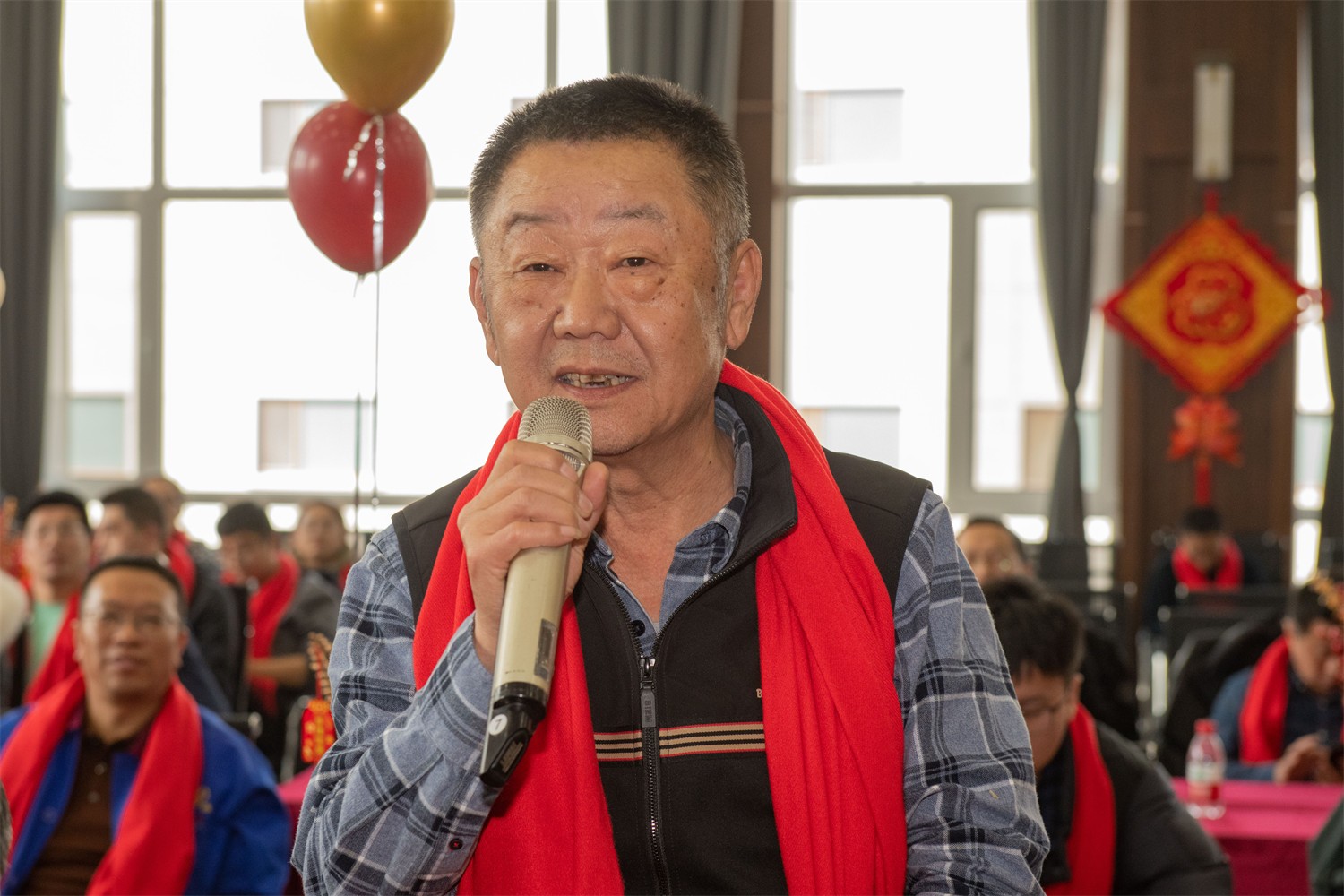 “點亮青春，圓夢義鐵”公司青年人才聯(lián)誼會成功舉辦